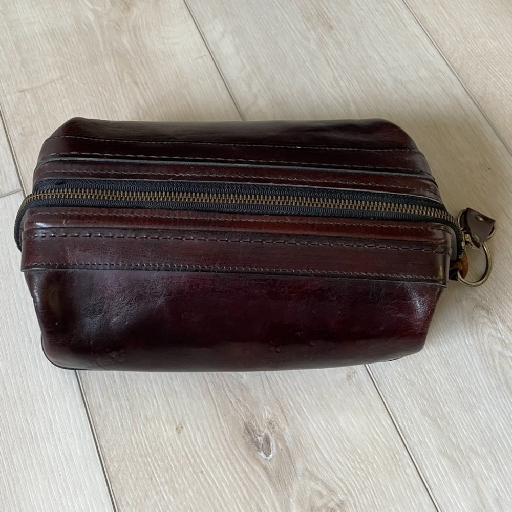 BOSCA Mens Leather Utility Kit Toiletry Bag Burgundy Brown One Size
